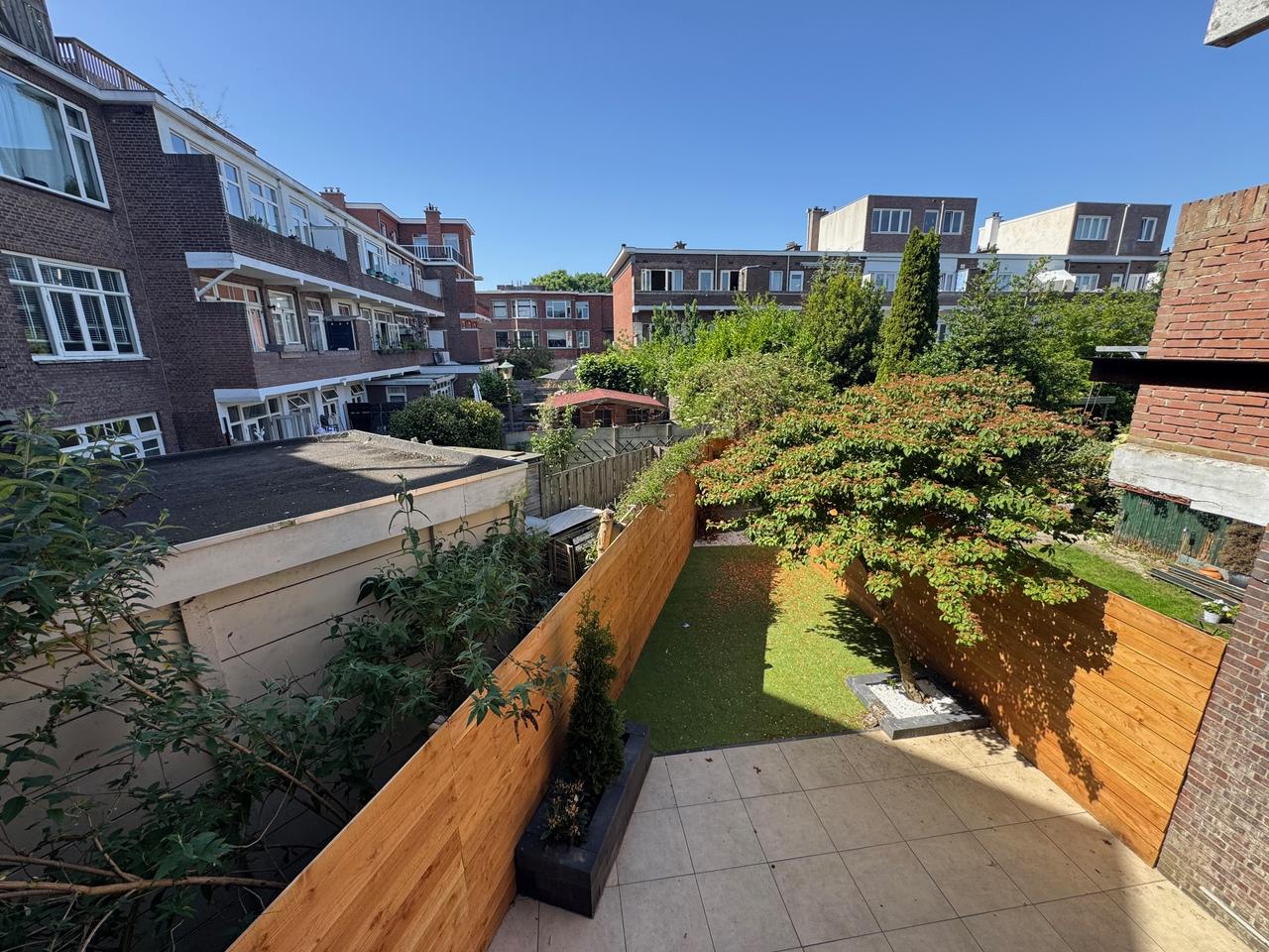 3-Bedroom Apartment with Sunny Balcony - Image 16