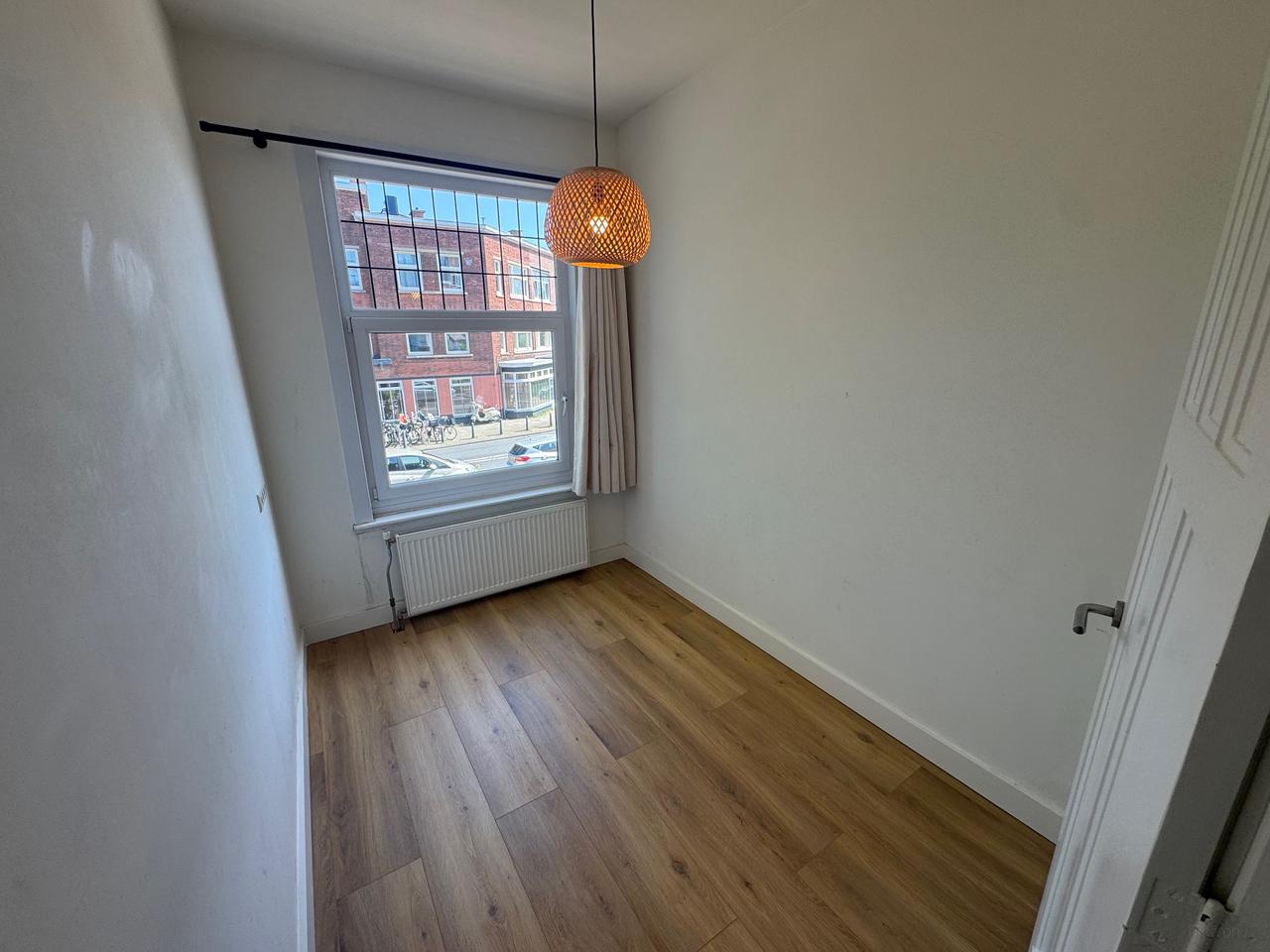 3-Bedroom Apartment with Sunny Balcony - Image 17