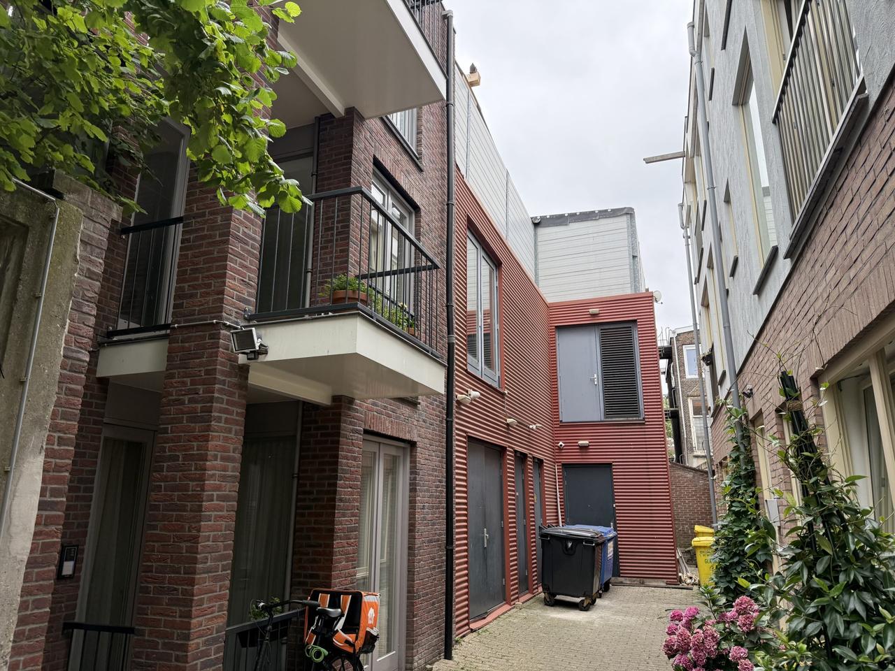 Appartement met balkon in hartje Den Haag - Afbeelding 2