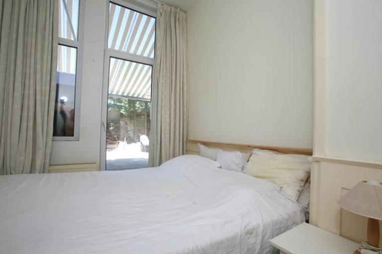 Furnished Apartment with Garden in Duinoord - Image 25