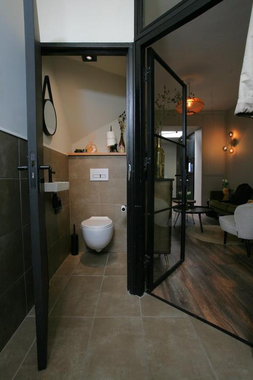Furnished 2-bedroom apartment with balcony - Image 15