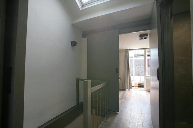 Furnished 2-bedroom apartment with balcony - Image 17
