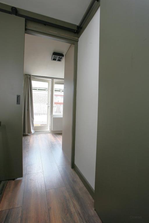 Furnished 2-bedroom apartment with balcony - Image 18