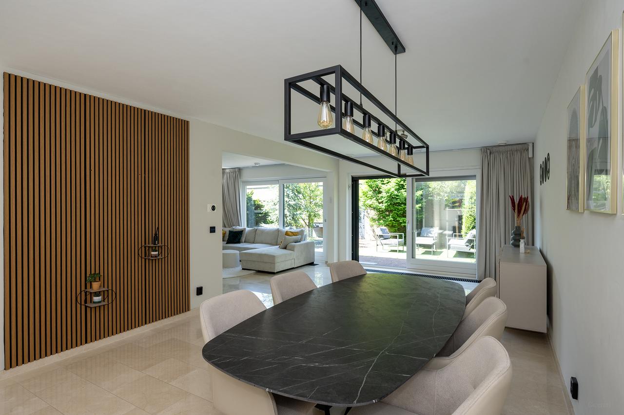 Waterfront Home with Garden in Almere - Image 6