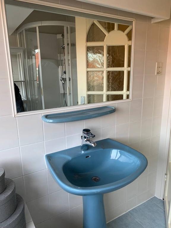 Furnished Apartment Near Beach and Park - Image 10