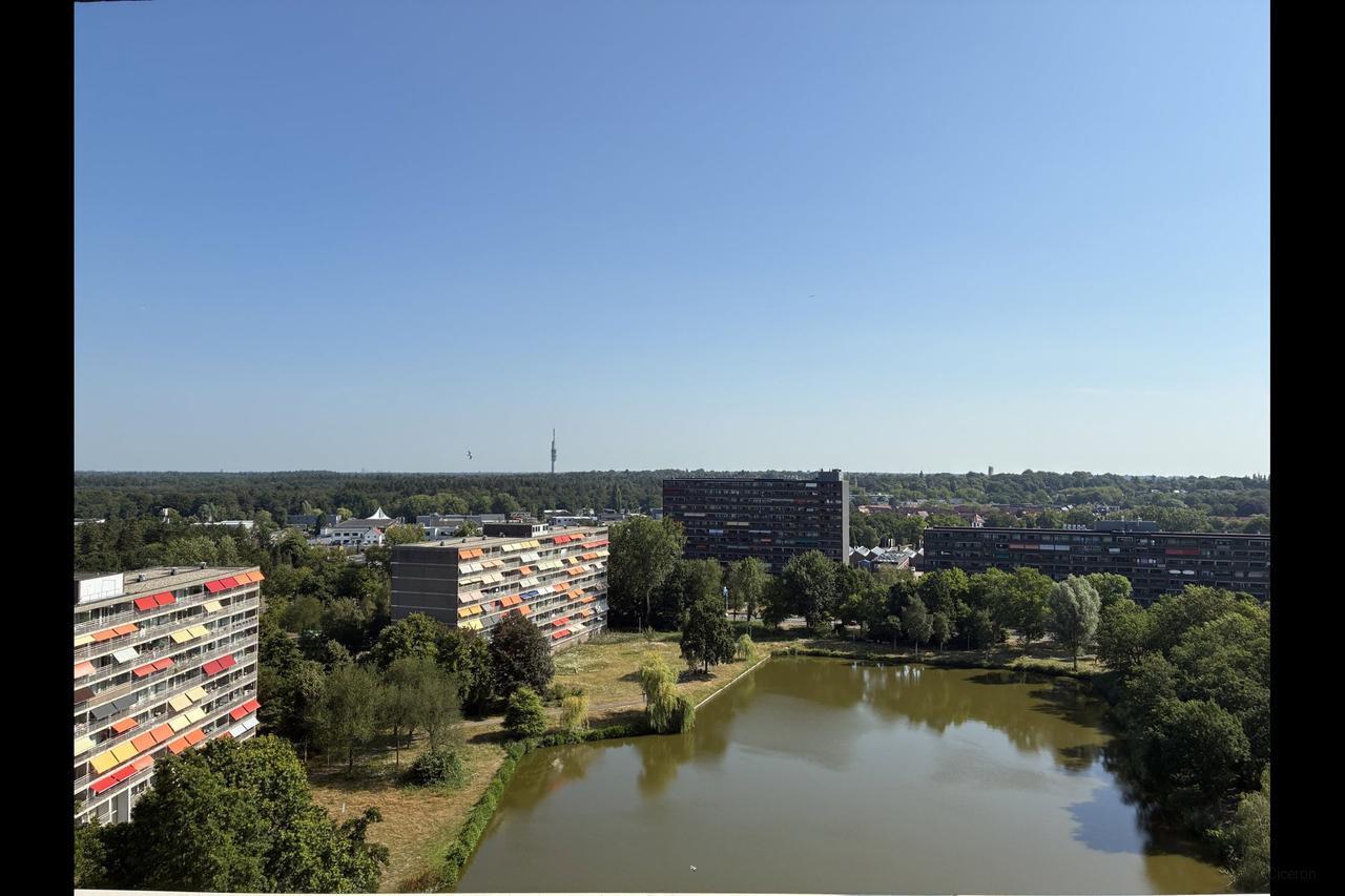 Uitzicht vanaf de 14e verdieping in Hilversum - Afbeelding 15