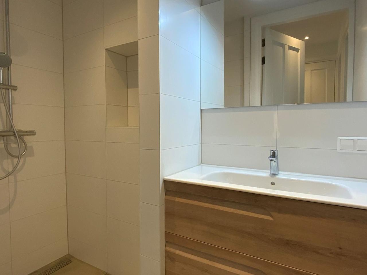 2-slaapkamerappartement aan het water - Afbeelding 12