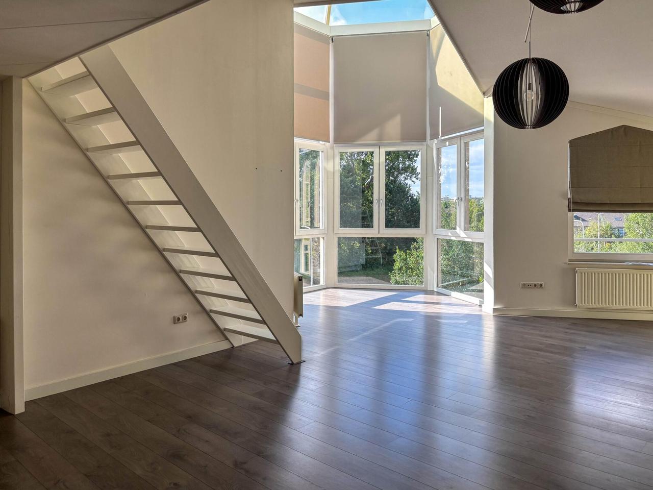 113 m² Apartment with Mezzanine in Beierlust - Image 4