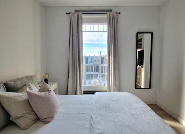 Gemeubileerd 2-kamerappartement met lift - Afbeelding 8