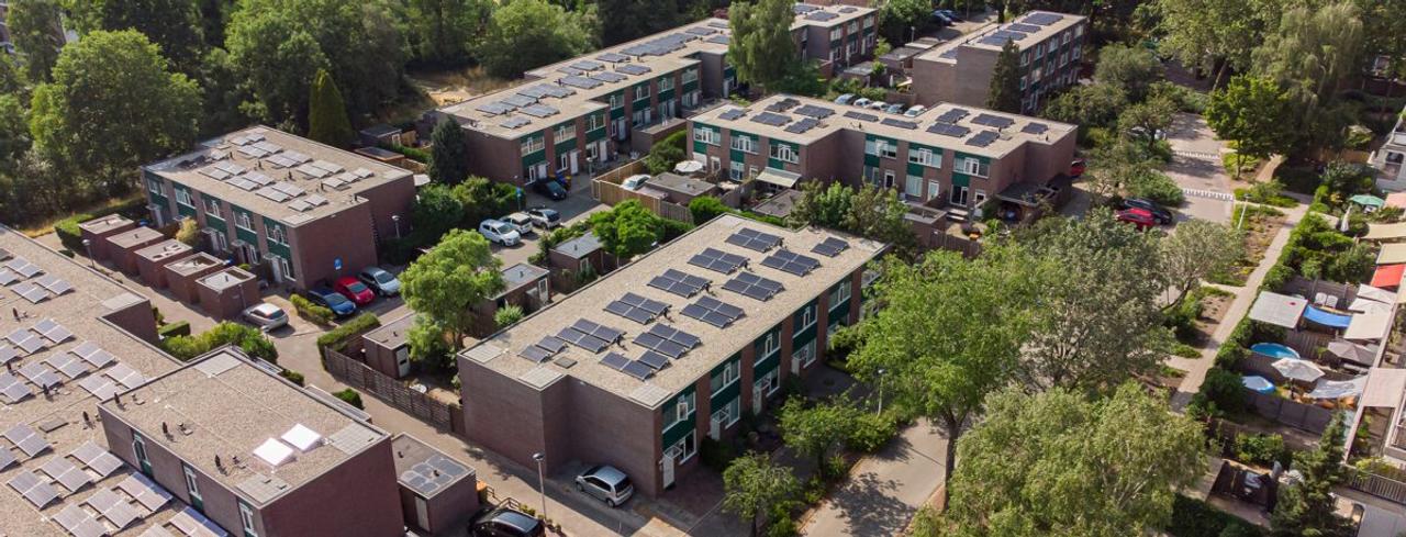 Hoekwoning met tuin en zonnepanelen in Ede - Afbeelding 2
