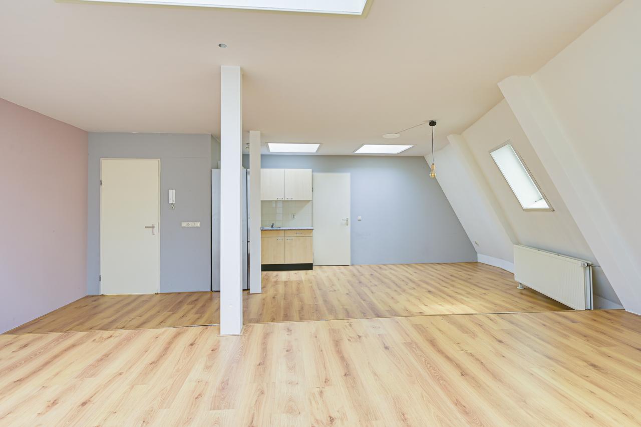 124 m2 Apartment with 3 Bedrooms - Image 2