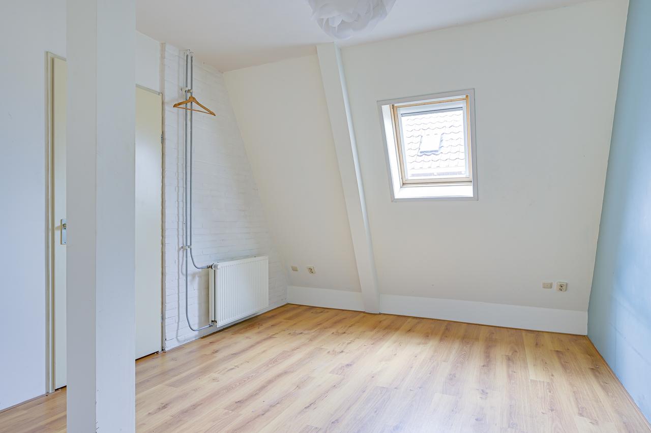 124 m2 Apartment with 3 Bedrooms - Image 11