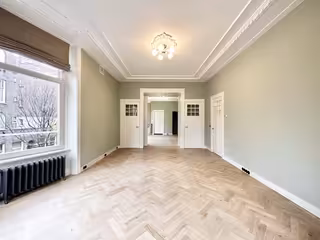 Licht 2-kamerappartement in Oud-Zuid