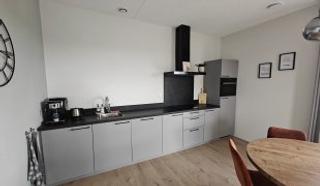 New 3-room apartment with balcony - Image 4