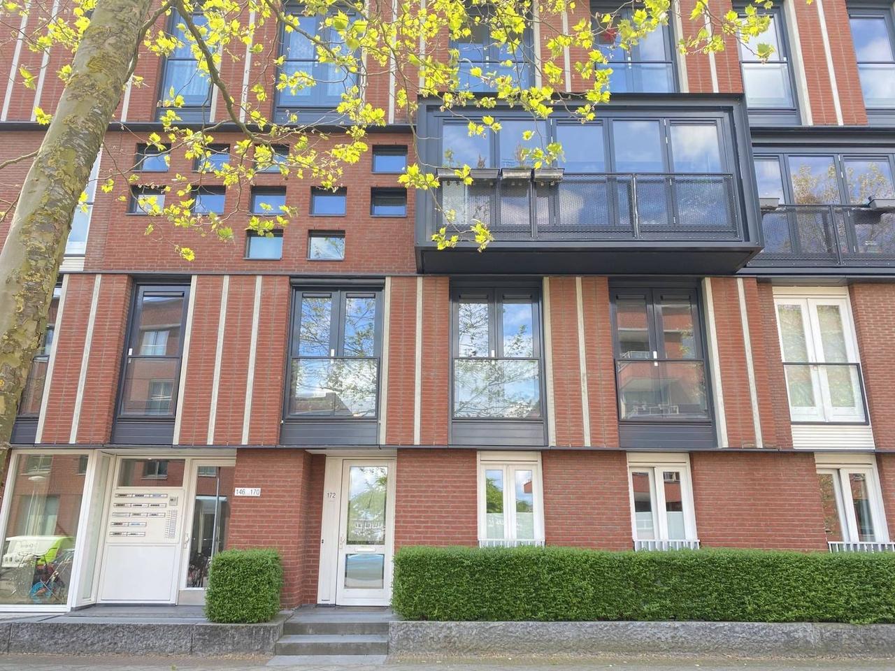 4-room apartment with elevator in Parkhaven - Image 1
