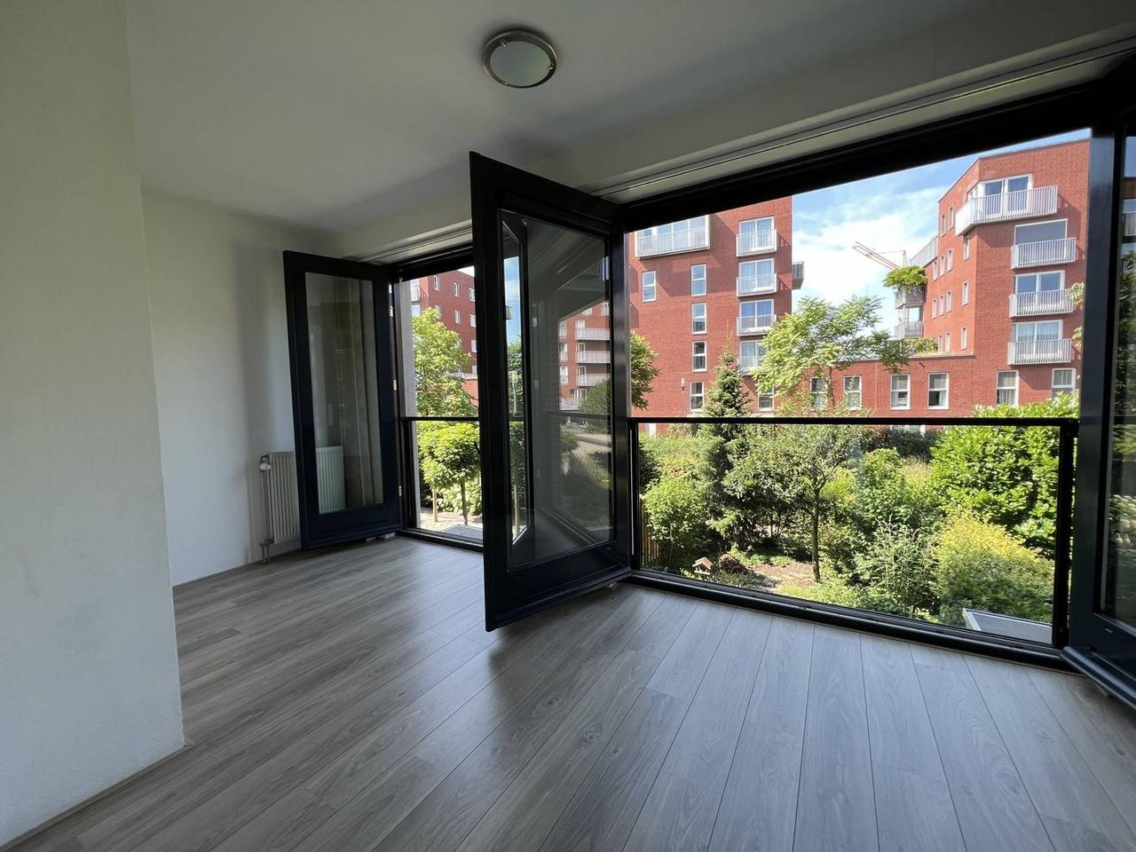 4-room apartment with elevator in Parkhaven - Image 4