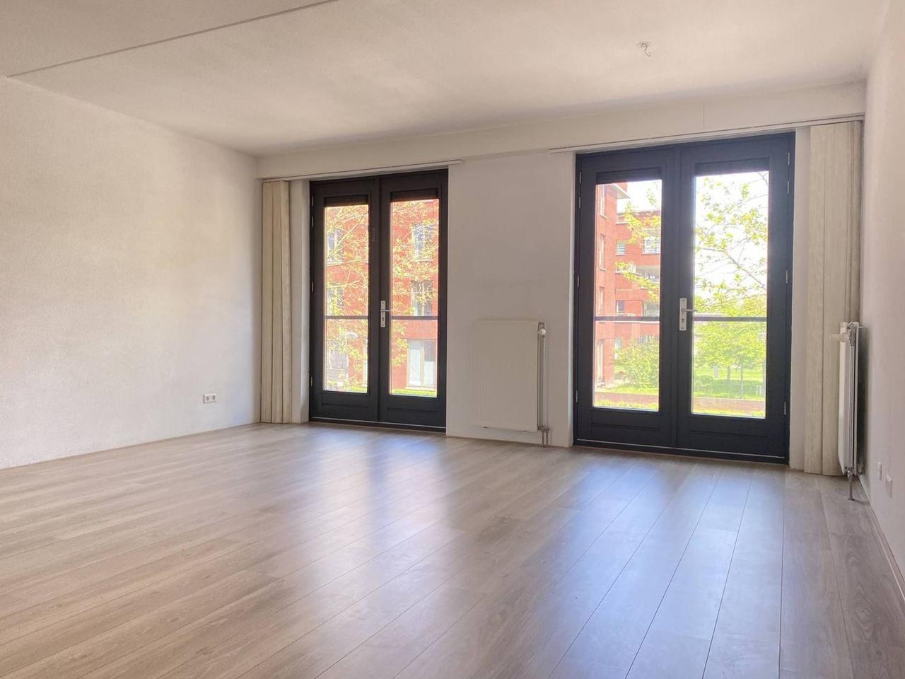 4-room apartment with elevator in Parkhaven - Image 9