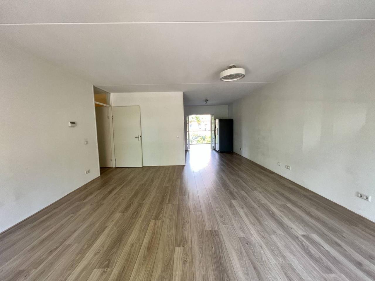4-room apartment with elevator in Parkhaven - Image 11