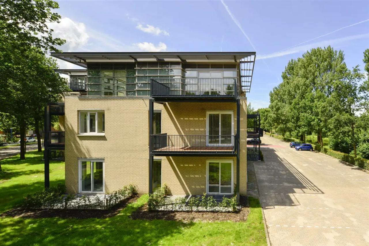 3-kamerappartement met terras in Huizen - Afbeelding 2