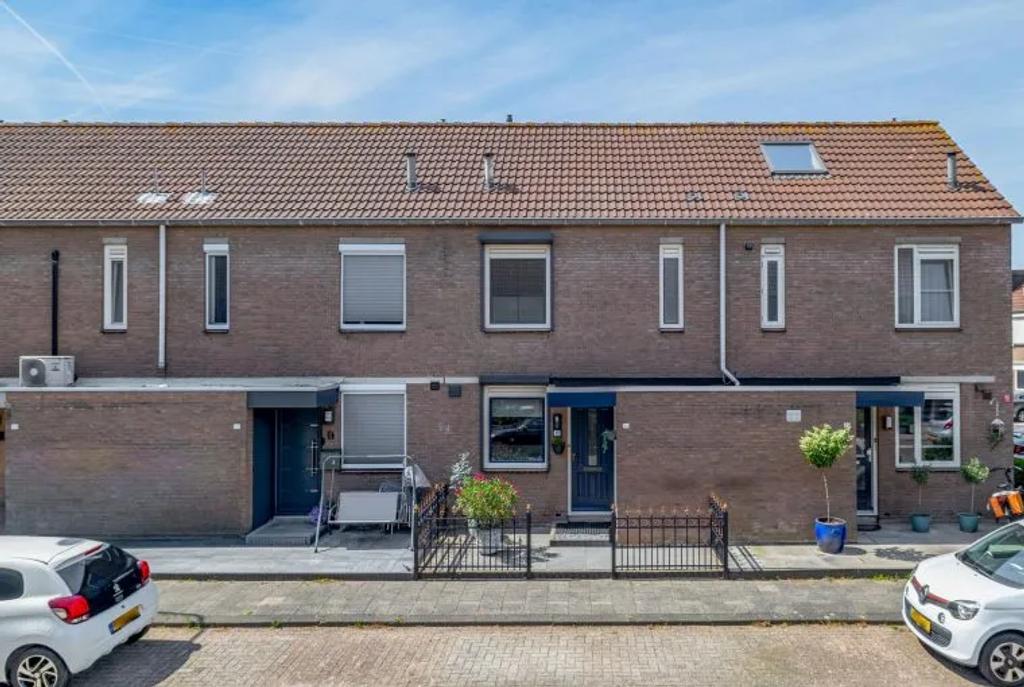 Huis in Centrum Zevenbergen voor €1050 - Afbeelding 1