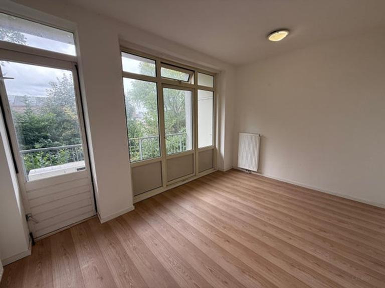 2-slaapkamerappartement met balkon in West - Afbeelding 7