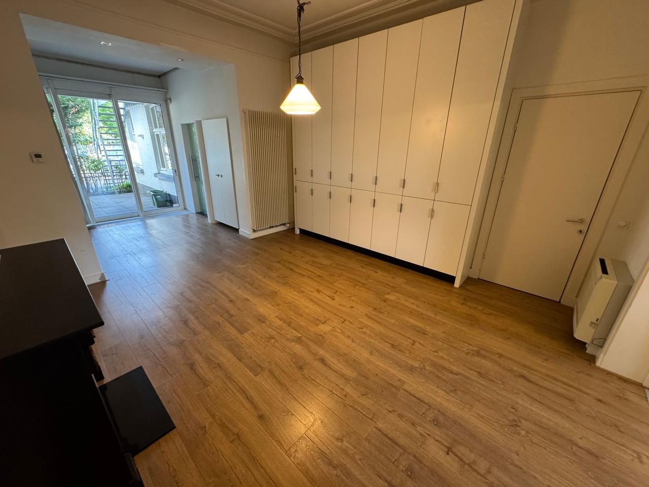 Ground Floor Apartment with Garden - Image 7