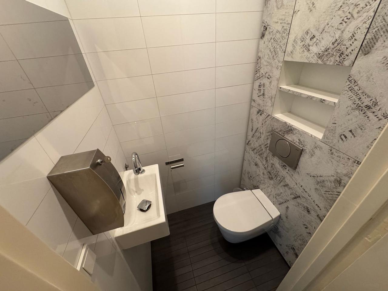 Ground Floor Apartment with Garden - Image 19