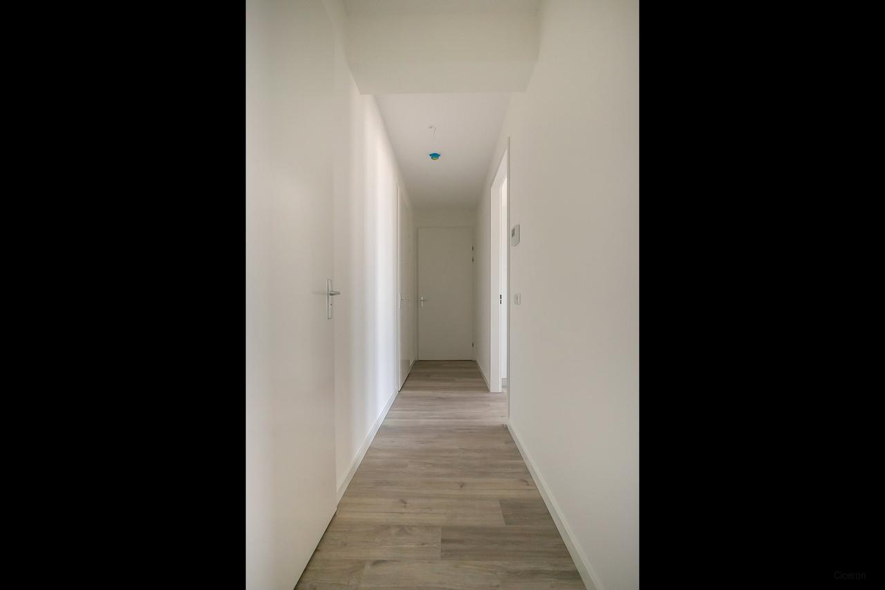 2-Bedroom Apartment on 13th Floor with Balcony - Image 7