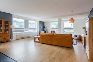 123 m² met balkon en 2 parkeerplaatsen - Afbeelding 3