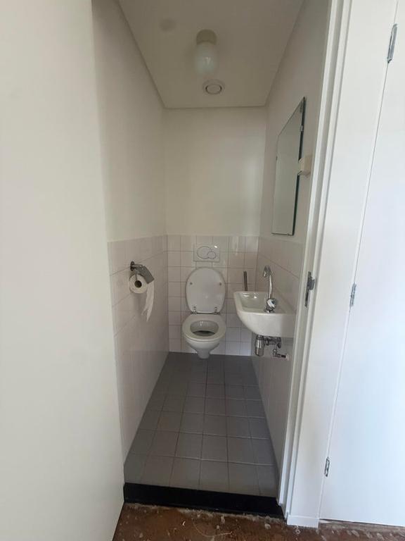 3-Room Apartment near Lelylaan - Image 7