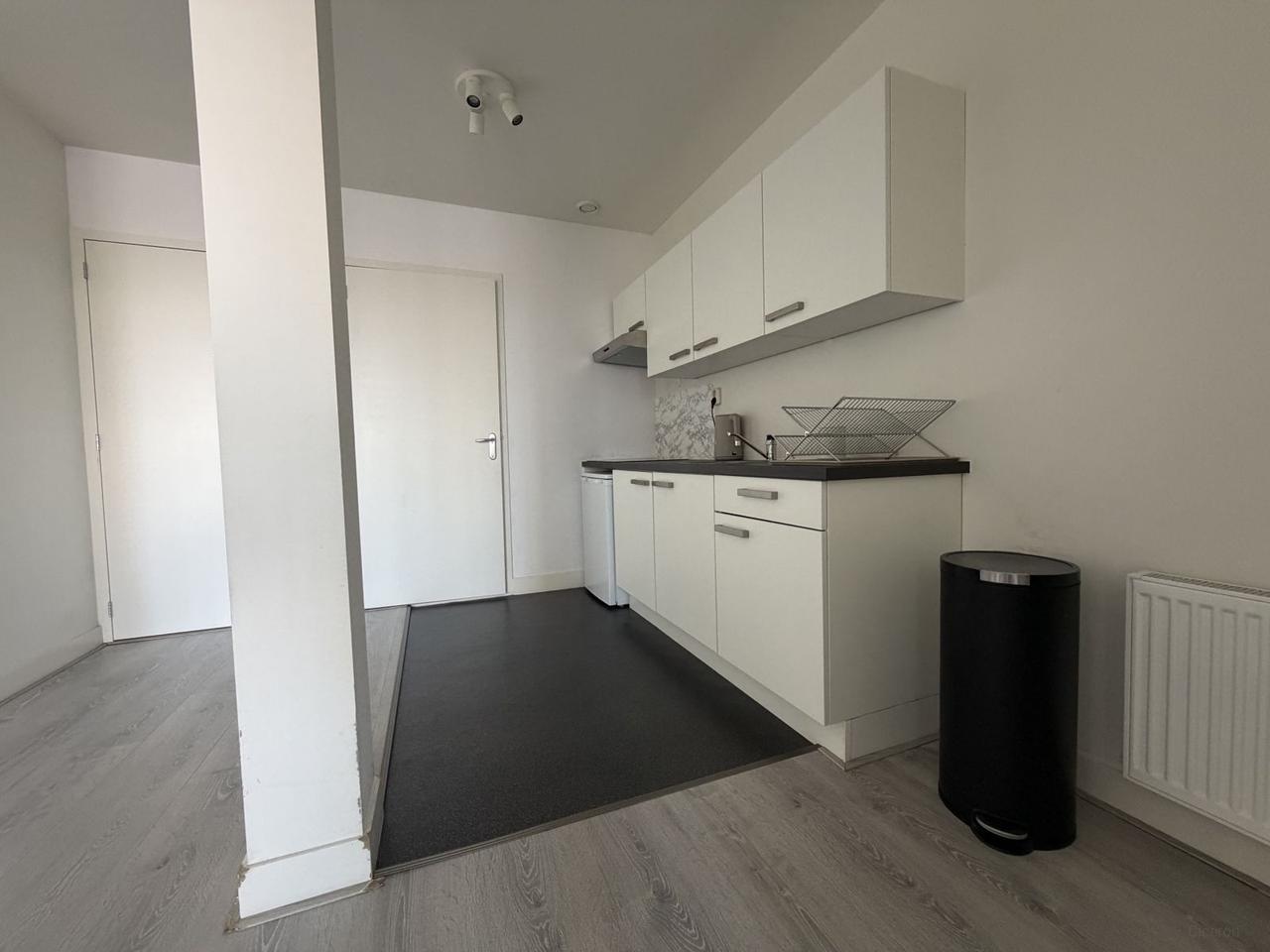 2-kamer appartement met dakterras in centrum - Afbeelding 7