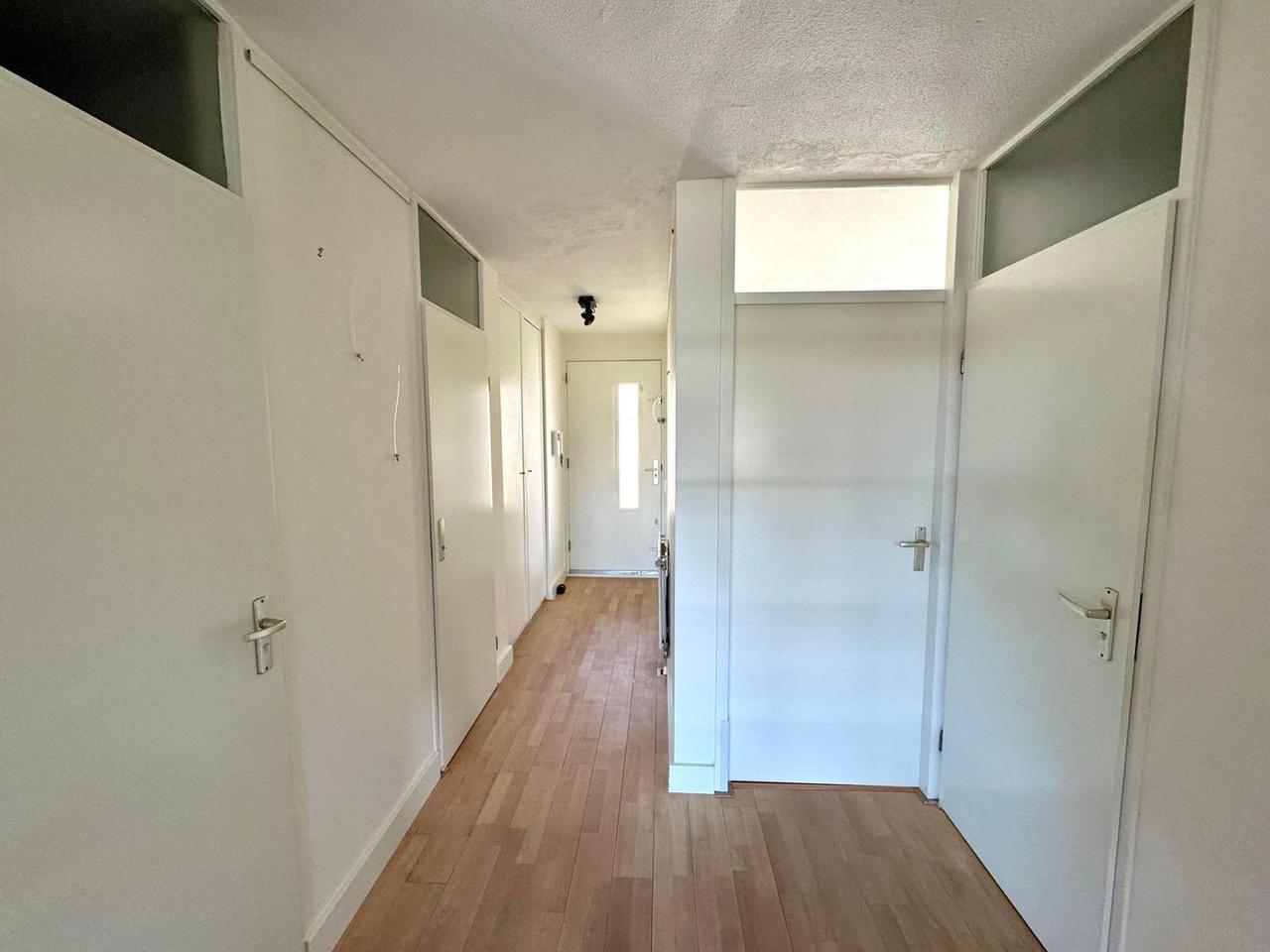 Licht 3-kamerappartement met zonnig balkon - Afbeelding 6