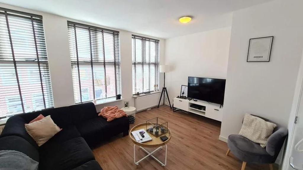 Apartment with Large Roof Terrace in Groningen - Image 2