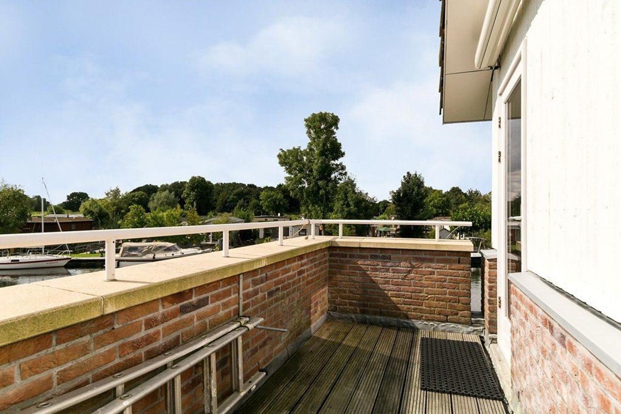 House on Vinkenkade in Vinkeveen - Image 13