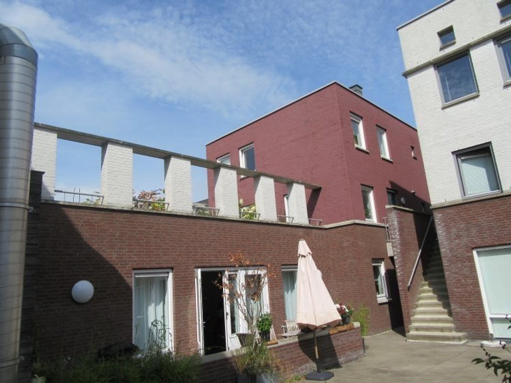 Direct beschikbaar wonen aan de Oostwal - Afbeelding 1