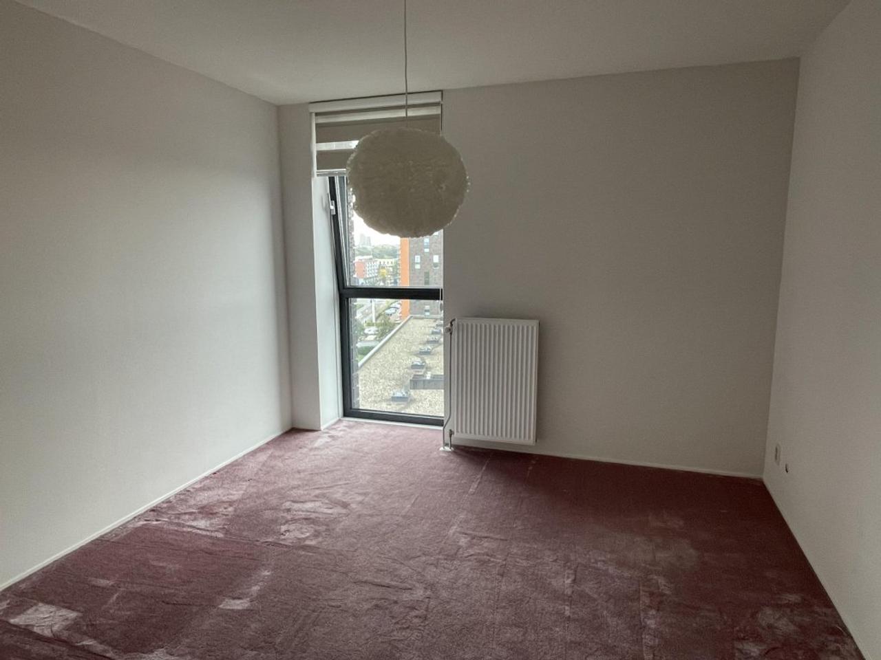 4-bedroom apartment on the 9th floor - Image 8