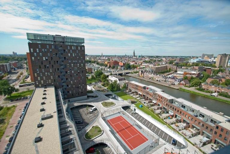 4-bedroom apartment on the 9th floor - Image 13
