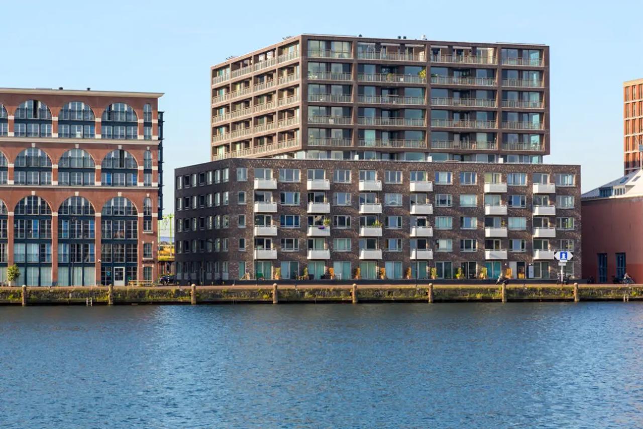 83 m2 apartment on the IJ in Amsterdam East - Image 1