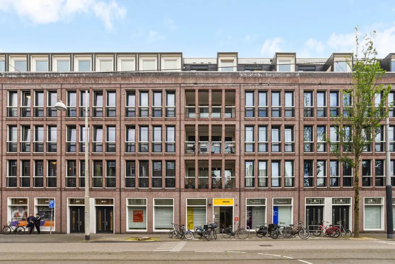 83 m2 apartment on the IJ in Amsterdam East - Image 2