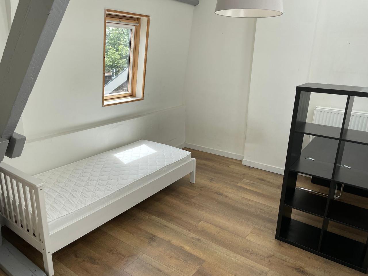Student Room with Garden in Jekerkwartier - Image 2