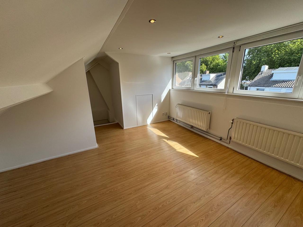 Room with Garden in Belfort - Image 12