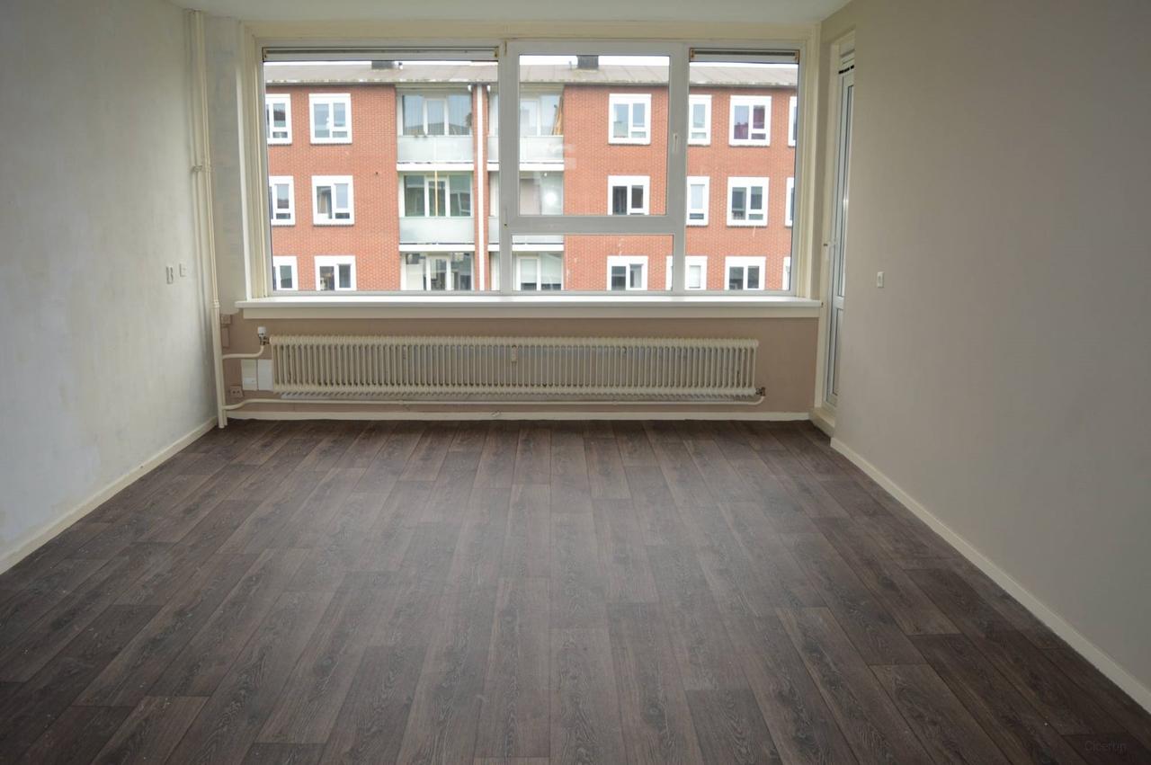2-slaapkamerappartement met zonnig balkon - Afbeelding 4