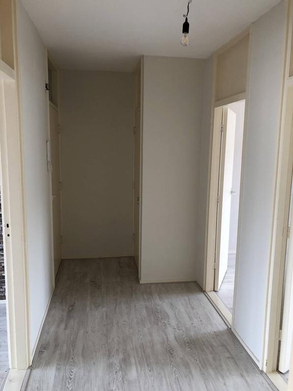 2-slaapkamerappartement met zonnig balkon - Afbeelding 9