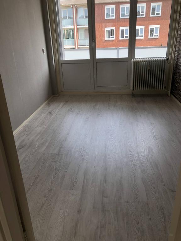 2-slaapkamerappartement met zonnig balkon - Afbeelding 12