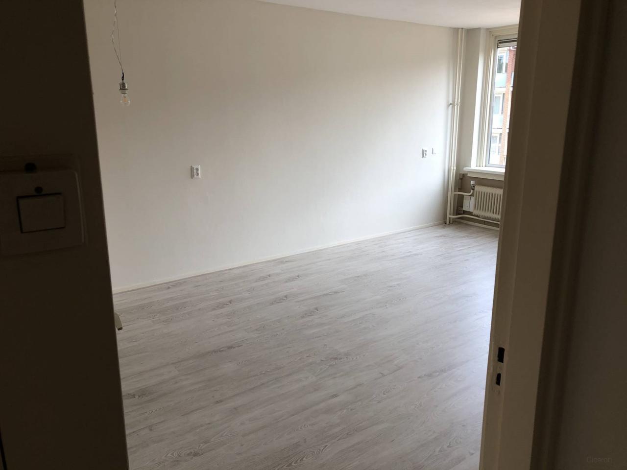 2-slaapkamerappartement met zonnig balkon - Afbeelding 16
