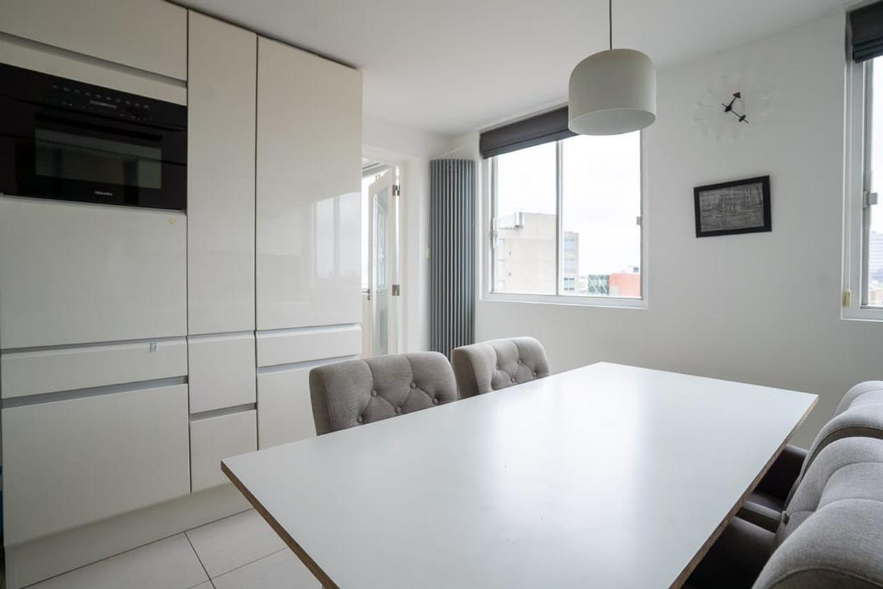 Living on the 10th Floor in the Heart of De Pijp - Image 19