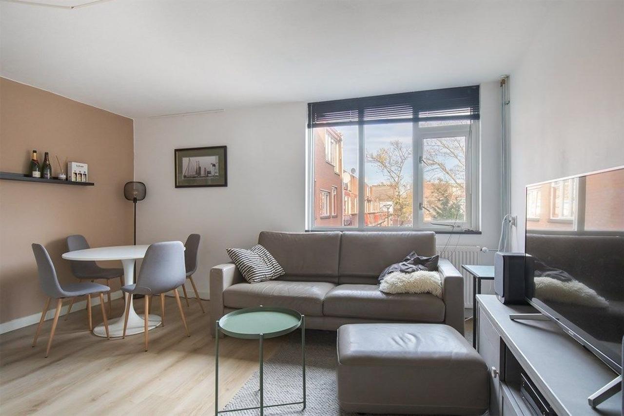 Furnished Terraced House with 2 Bedrooms - Image 17