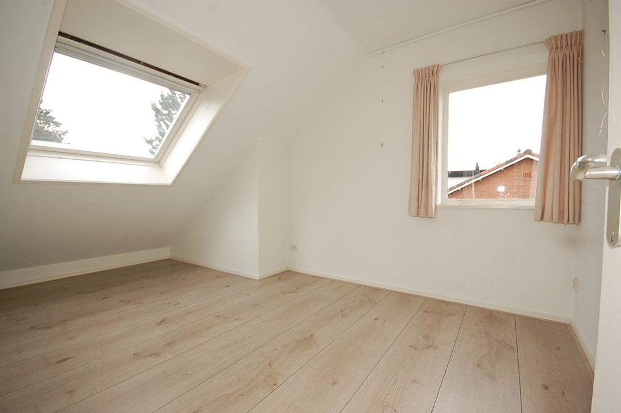 Halfvrijstaande villa met 5 slaapkamers - Afbeelding 31