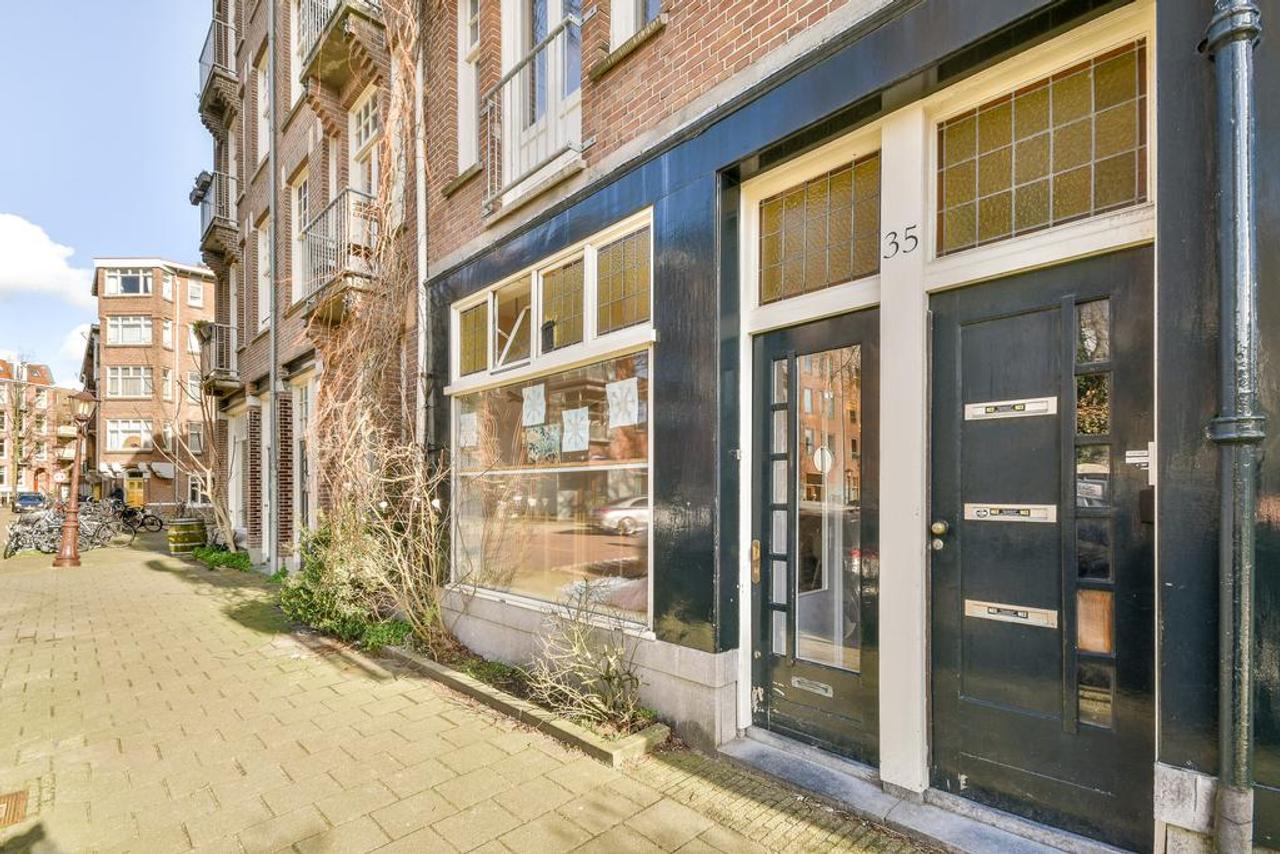 1-bedroom apartment with balcony in De Pijp - Image 7