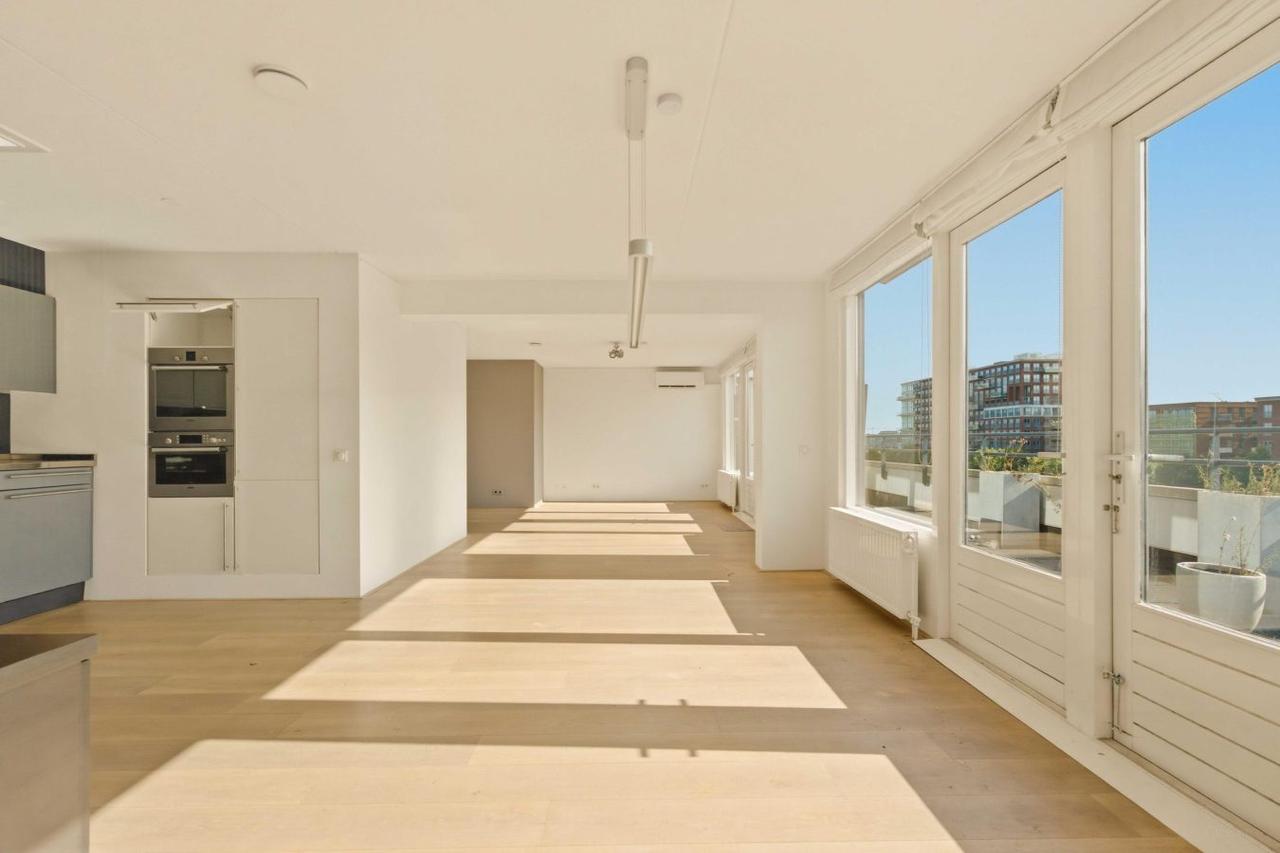 Apartment in Haarlemmerbuurt available immediately - Image 7